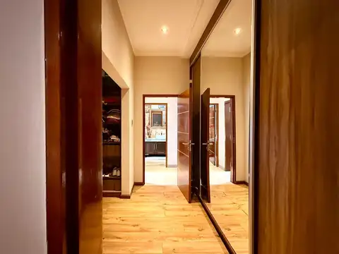 Casa en Venta en Lanceros Del Sauce, USD 290.000