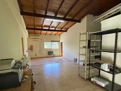 Local en Alquiler Via Púb.