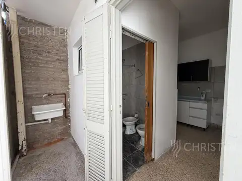 Casa - Oficina en  ALQUILER