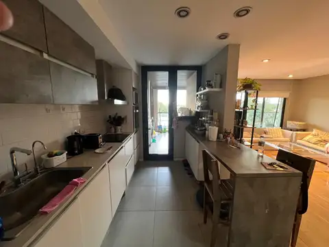 Departamento 4 ambientes con 2 baños