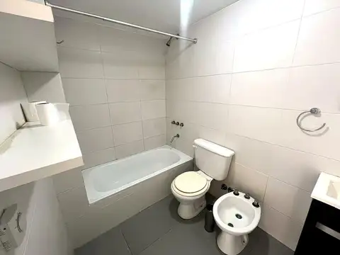 Departamento en Alquiler en Castelar Norte, $ 800.000