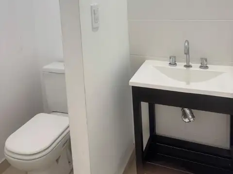 Oficina en Alquiler en Plaza Mitre, $ 680.000
