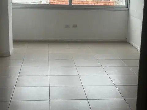 Oficina 2 ambientes con 2 baños