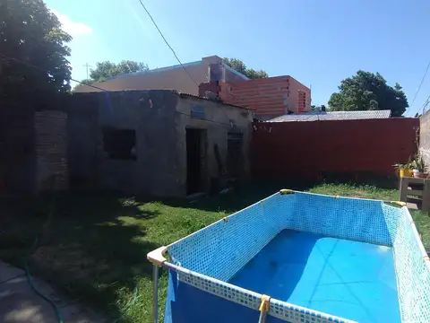 Venta Casa Un Dormitorio Cochera Jardin. Belgrano