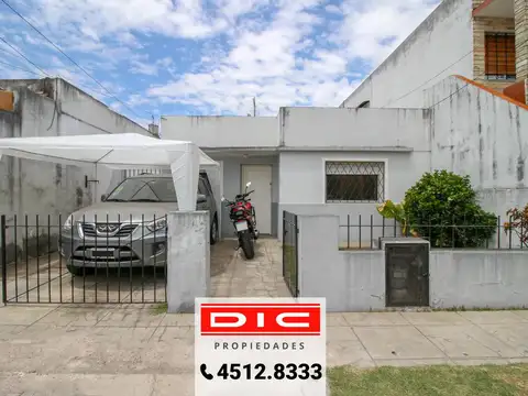 Casa 2 dormitorios Venta - Villa Adelina