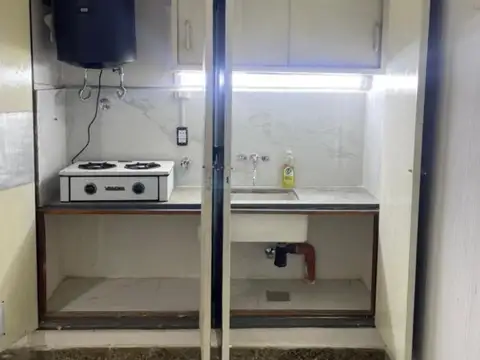Comodo monoambiente. Excelente ubicacion Almagro