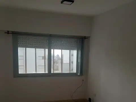 ALQUILER MONOAMBIENTE con cocina separada zona Registro de la Propiedad, La Plata