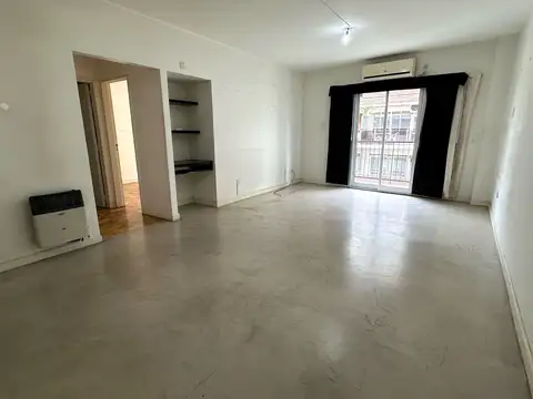 3 ambientes con balcón - Barrio Norte