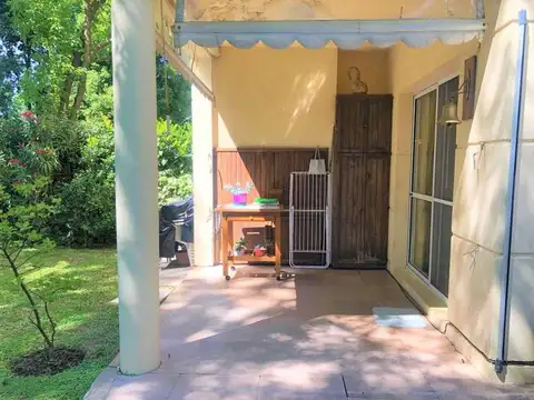 Casa 4 amb con dependencia de servicio