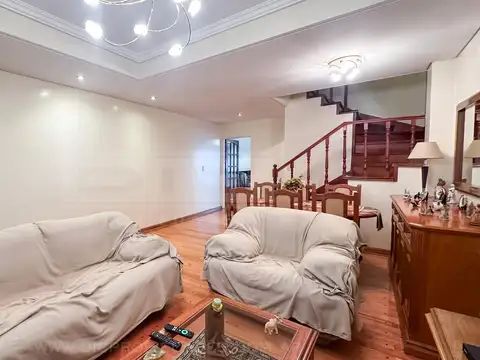 Casa en Venta en Olivos Maipú/Uzal, USD 338.000