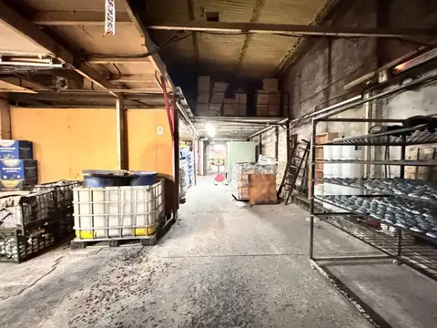 VENTA DEPOSITO GALPÓN CON VESTUARIOS ITUZAINGO
