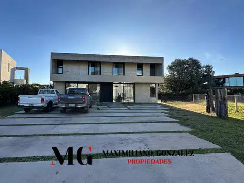 Casa en Venta de 5 dormitorios