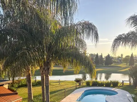 Casa en venta  Country Jockey Club