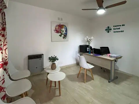 Casa 6 ambientes con 2 baños