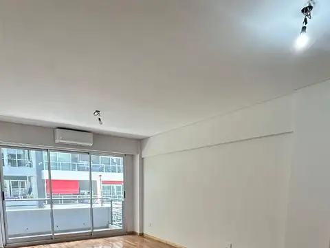 Gregorio De Laferrere 1165