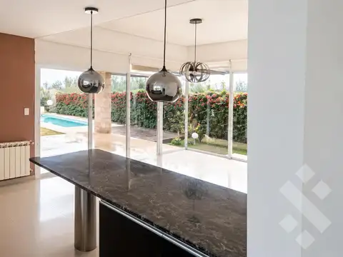 Casa en Venta en Neuquén, USD 560.000