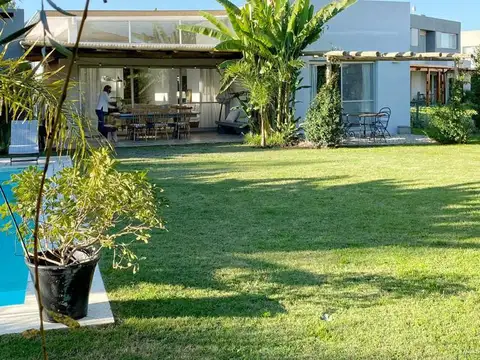 Casa en alquiler de verano en Barbarita, cancherísima, 2 dormitorios y play, primer quincena febrero