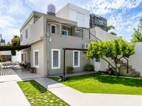 Venta PH 4 amb con quincho y cochera Villa Urquiza