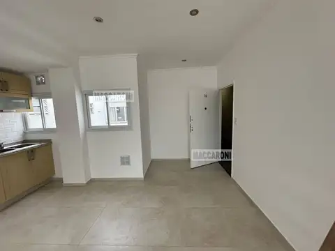 Avenida Juan Bautista Alberdi 7200, Piso 2