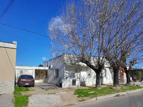 VENTA DE CASA EN LA EMILIA DOS DORM Y APTA CREDITO