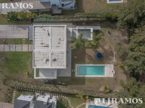 Casa con 3 dormitorios mas dependencia en venta / alquiler  en EL ENCUENTRO.