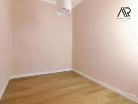 Departamento 6 ambientes con 2 baños