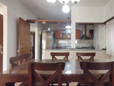 Depto Tipo Casa 4 ambientes con 2 baños