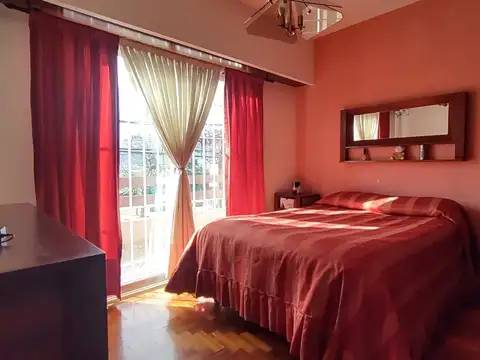 Depto Tipo Casa en Venta al Este