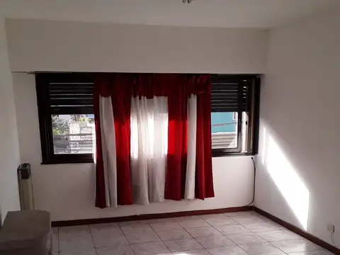 Departamento de dos ambientes con cochera
