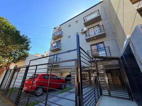 Departamento 2 ambientes en Castelar Sur