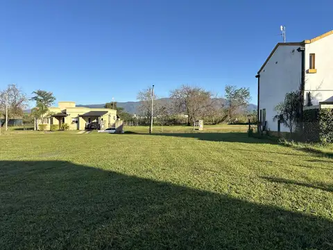 Terreno en Venta 30  mts Fondo