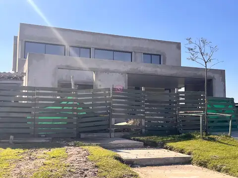 Amarras Puertos 100