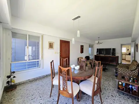 Casa en Venta en Villa Sarmiento, USD 225.000