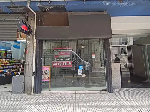 EXCELENTE LOCAL COMERCIAL EN LA CALLE ESMERALDA AL 200, CENTRO