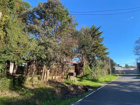 Casa en Venta con 3 cocheras