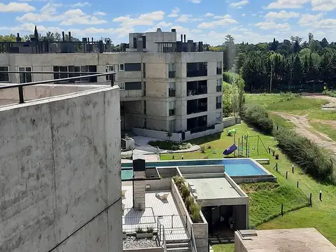 Av. Bernardo Houssay  al 3800