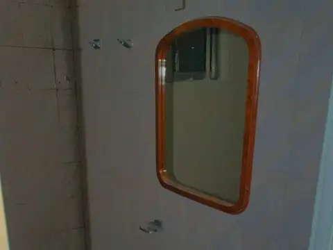 Departamento 2 ambientes al frente con balcón