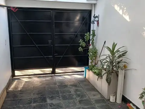 Depto Tipo Casa 2 ambientes con 1 baño