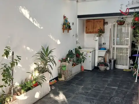Depto Tipo Casa en Venta con 1 cocheras