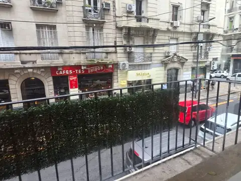 2 ambientes con balcón en alquiler