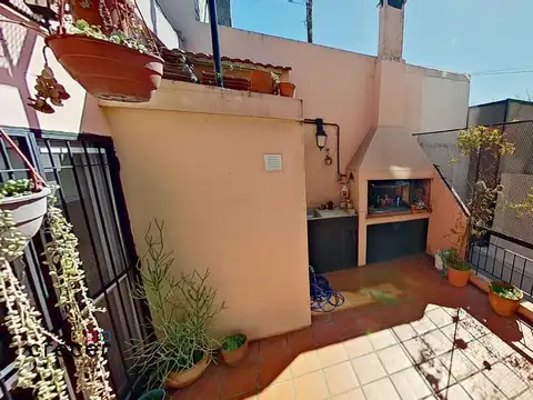 Depto Tipo Casa en Venta de 4 ambientes