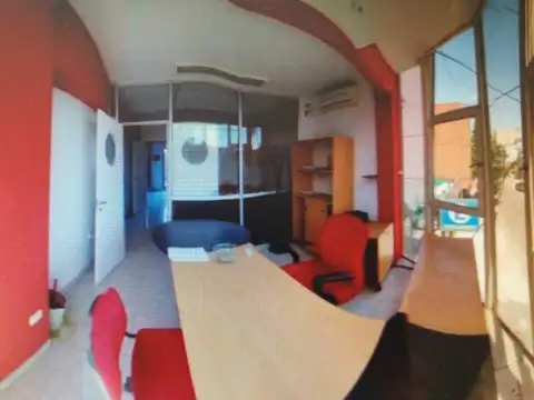 MARCON 3200, Piso 1