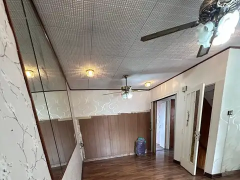Depto Tipo Casa 5 ambientes con 2 baños