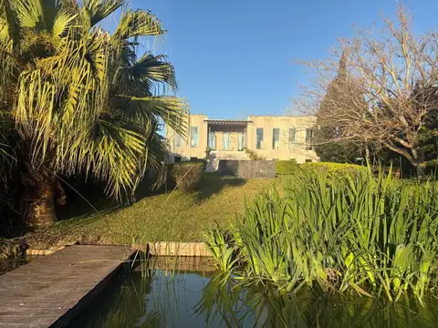 ALQUILER TEMPORAL CASA A LAGUNA C/PILETA  ALTAMIRA