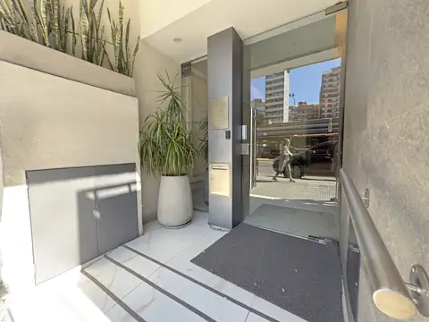 Oficina / Consultorio en alquiler – 2 ambientes contrafrente - Av. Cabildo