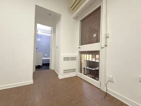 Oficina / Consultorio en alquiler – 2 ambientes contrafrente - Av. Cabildo