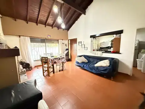 Casa en Venta con 1 cochera