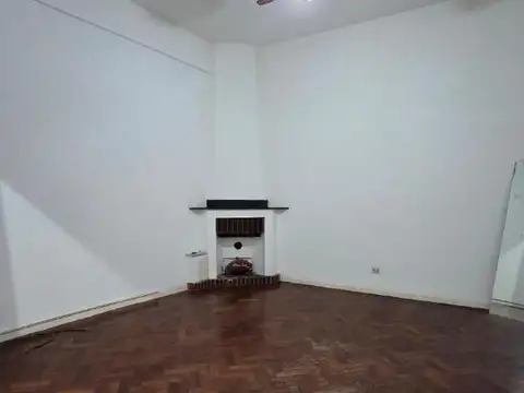 Casa en Alquiler en Lomas de Zamora, $ 700.000