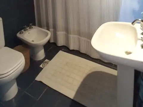 EXCELENTE CASA A METROS DE LA RUTA 6