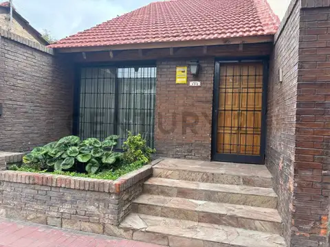 santiago araujo 100, Piso 0